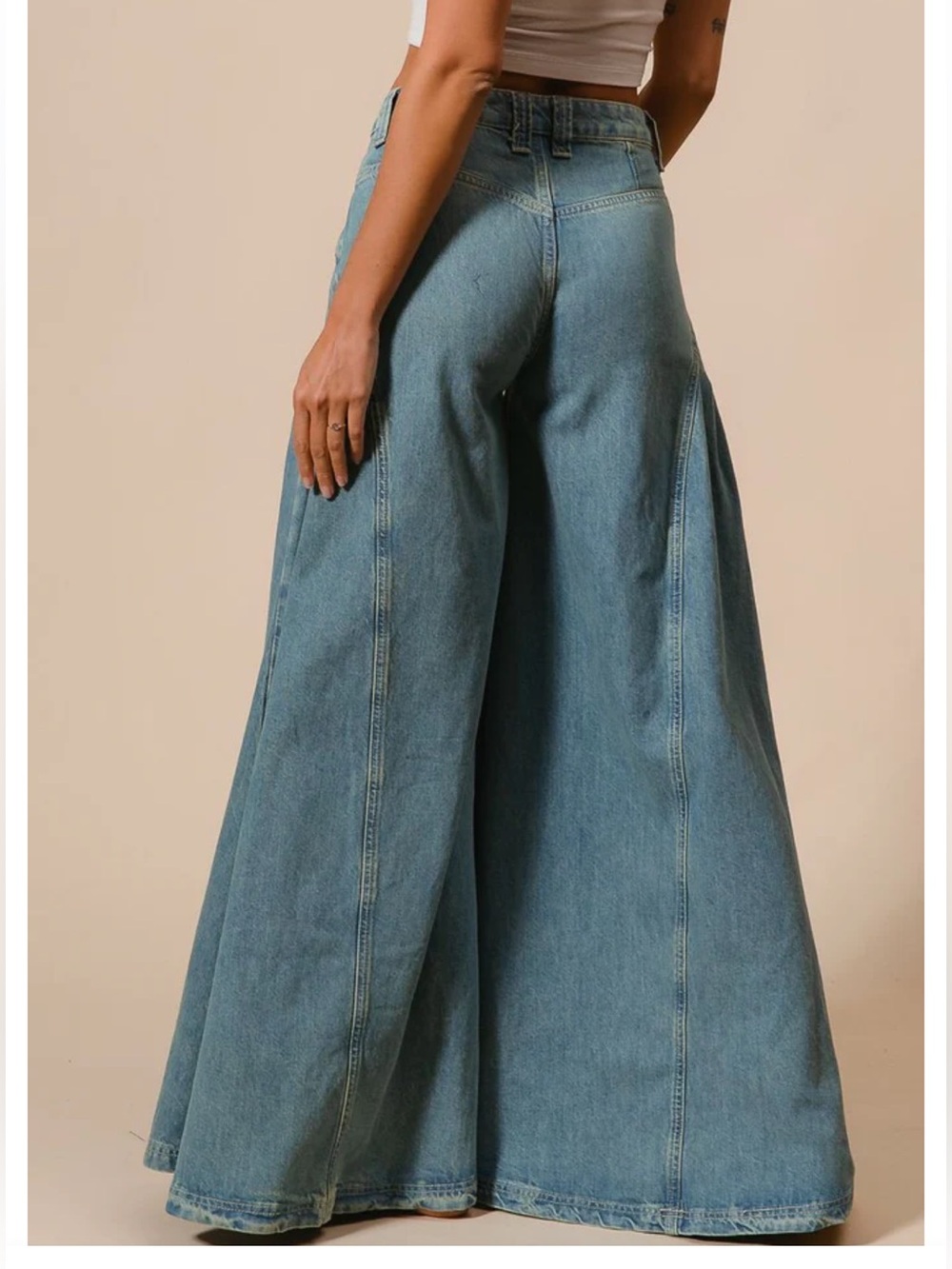 We The Free Light Blue Wide-Leg Pleated Flare Jeans - Picture 6 of 12